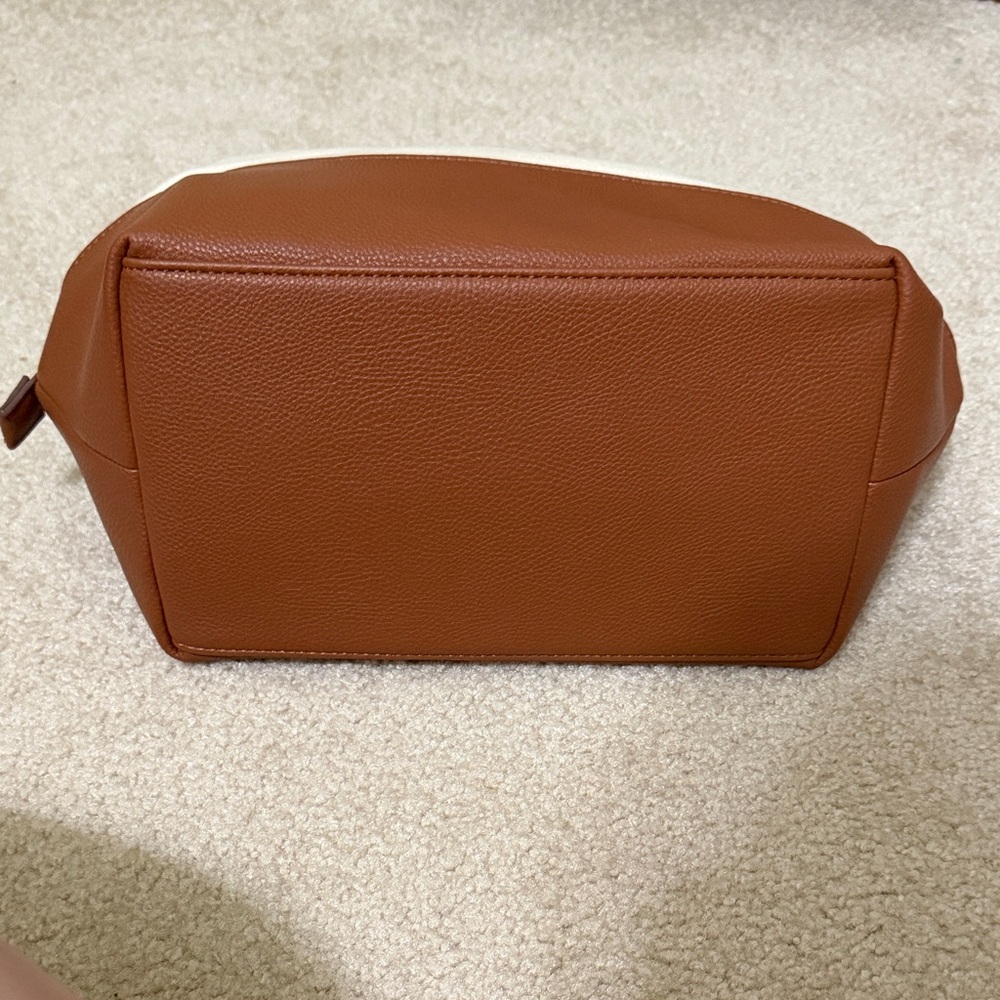 Southern Living Travel Bag - Picture 6 of 6